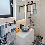 Willa Pavuza Luxury 4-bedroom Seaview *