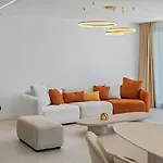 Pavuza Luxury 4-bedroom Seaview Willa *