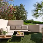Pavuza Luxury 4-bedroom Seaview