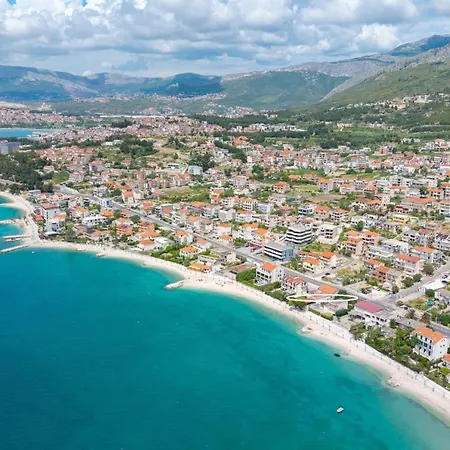فيلة Pavuza Luxury 4-bedroom Seaview بودْسْتغانا