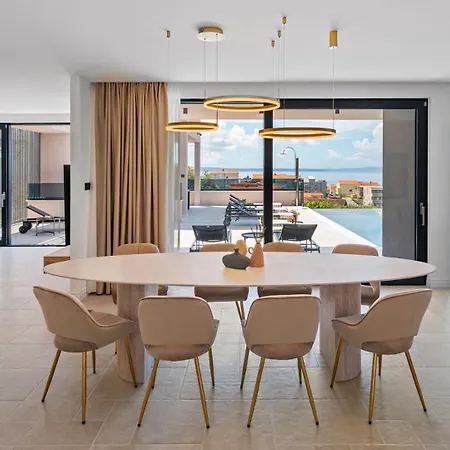 Pavuza Luxury 4-bedroom Seaview * بودْسْتغانا