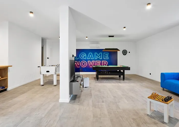 Pavuza Luxury 4-bedroom Seaview Vila Podstrana